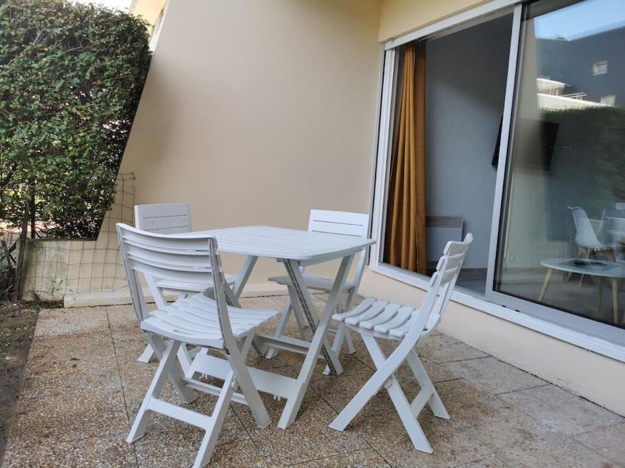 Appartement Acces Direct A La Plage Bernières-sur-Mer Extérieur photo