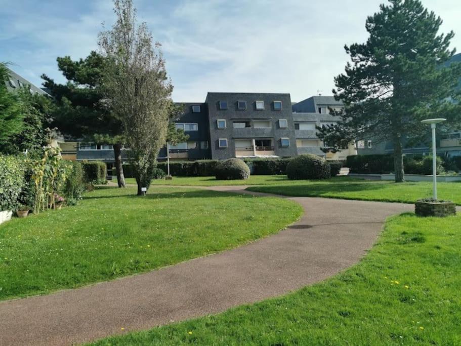 Appartement Acces Direct A La Plage Bernières-sur-Mer Extérieur photo